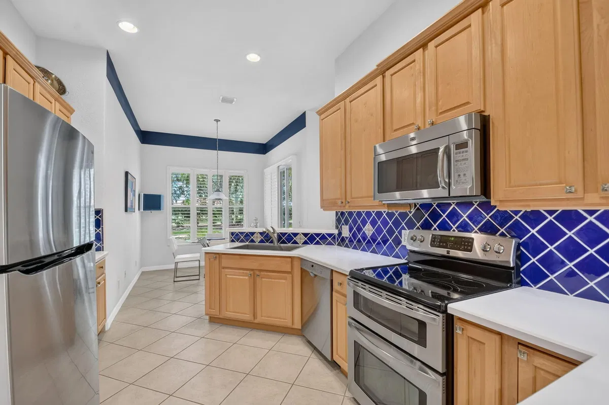  Residence photo 10