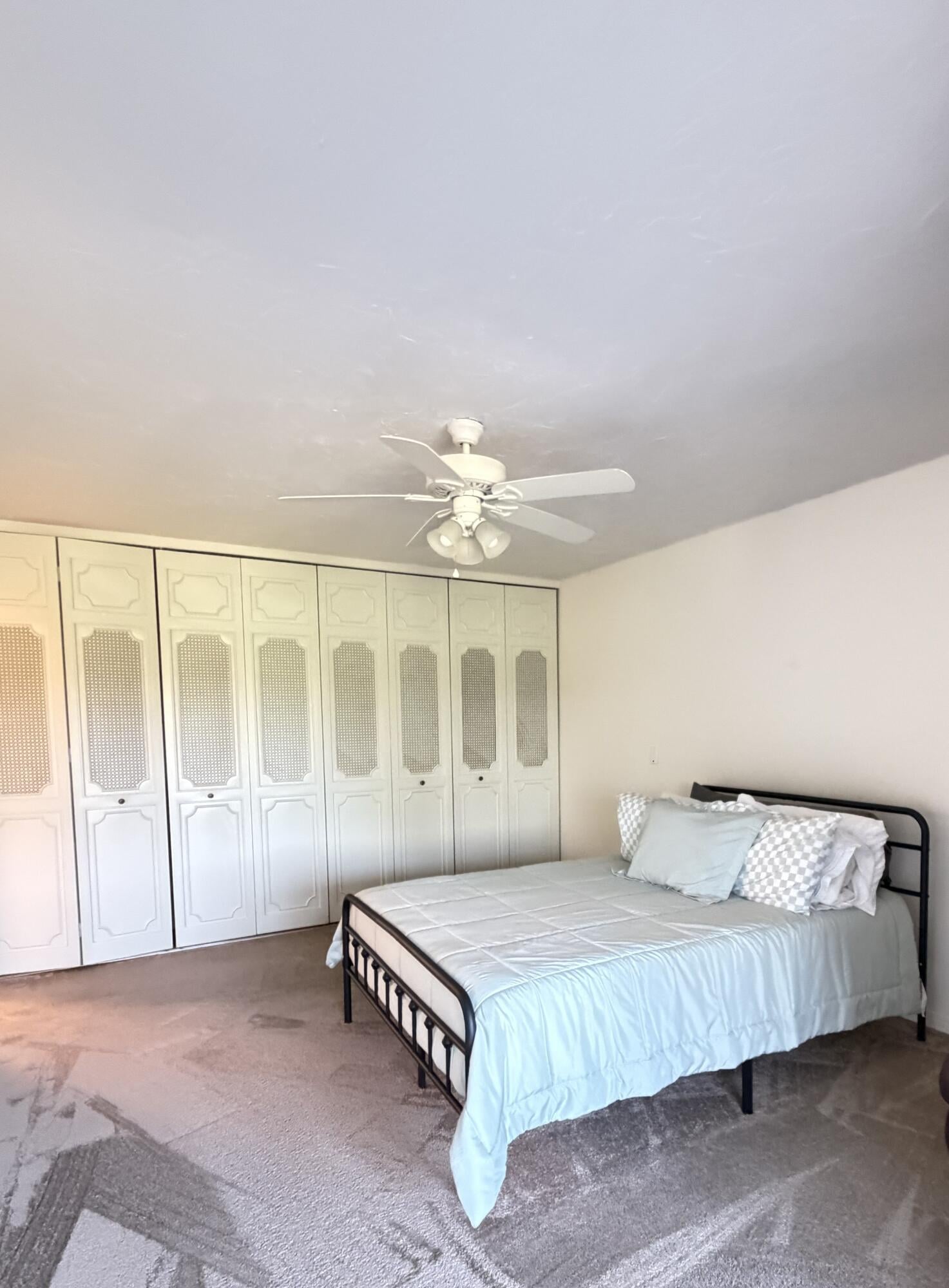 Unit 9-305 photo 22