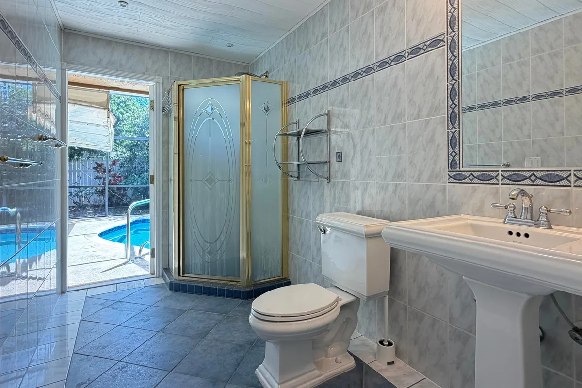 Residence photo 22