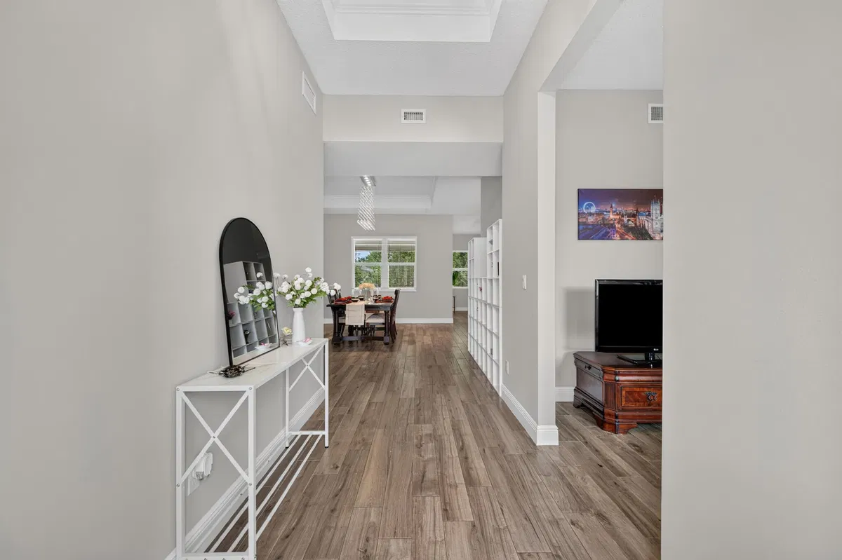 Residence photo 4
