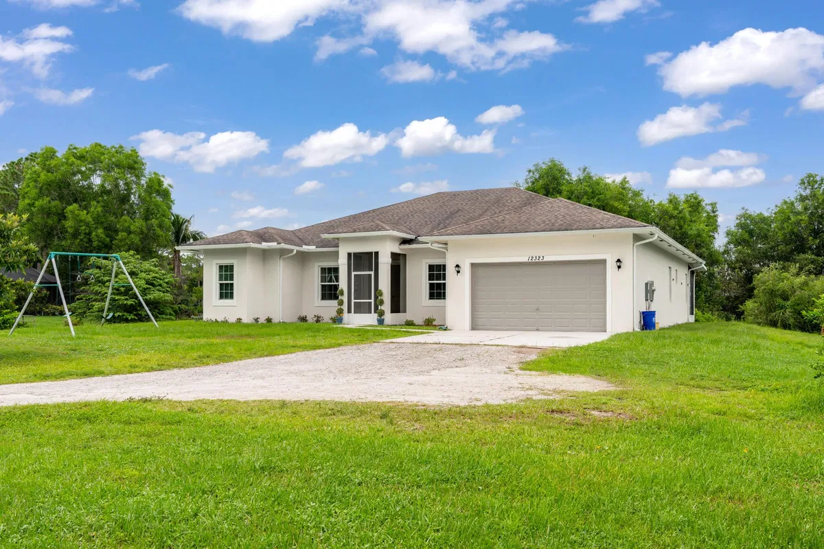 Residence photo 43