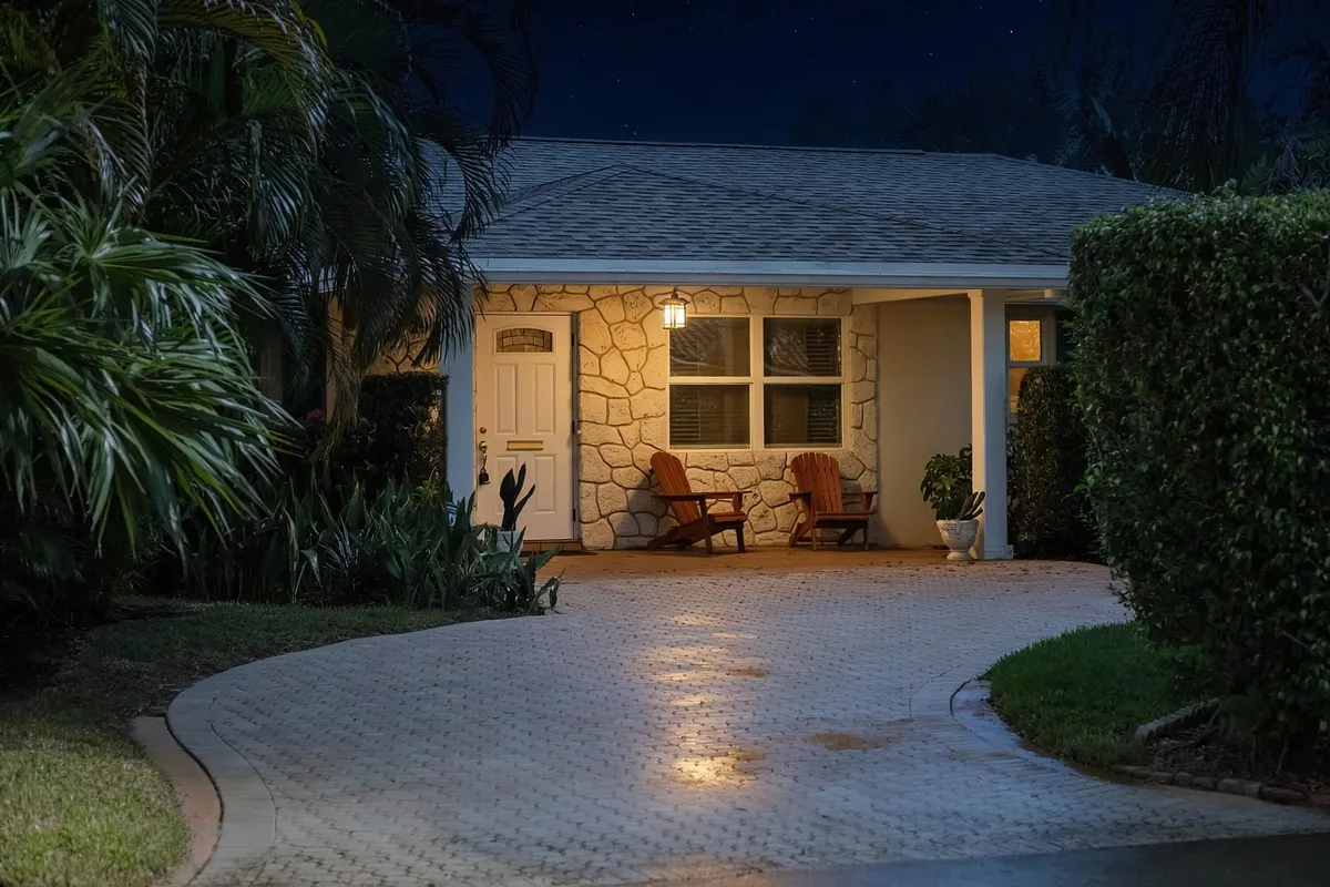SoSo West Palm Beach Residence