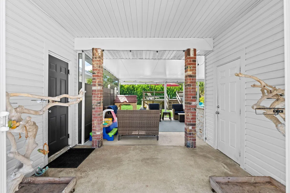 Residence photo 31