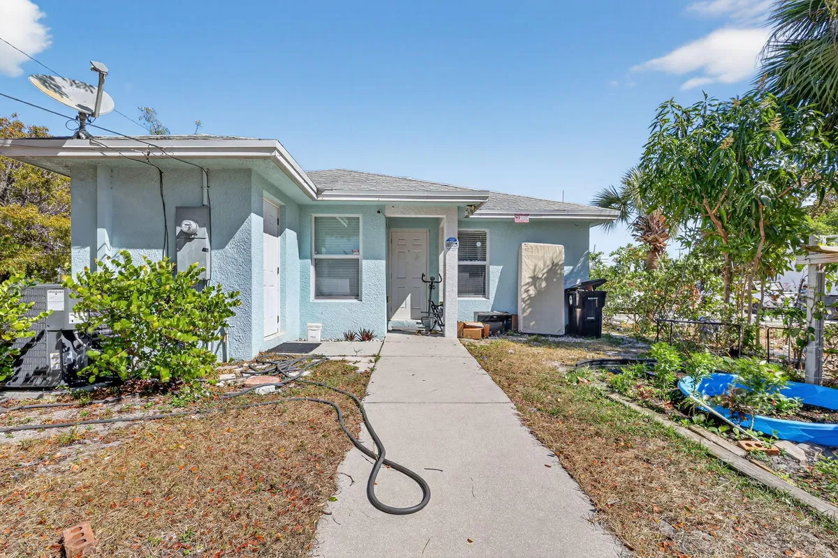 Residence photo 4
