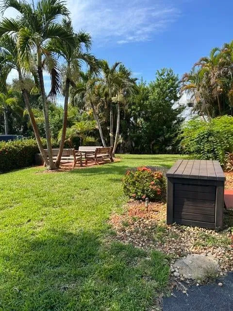 Unit F photo 25