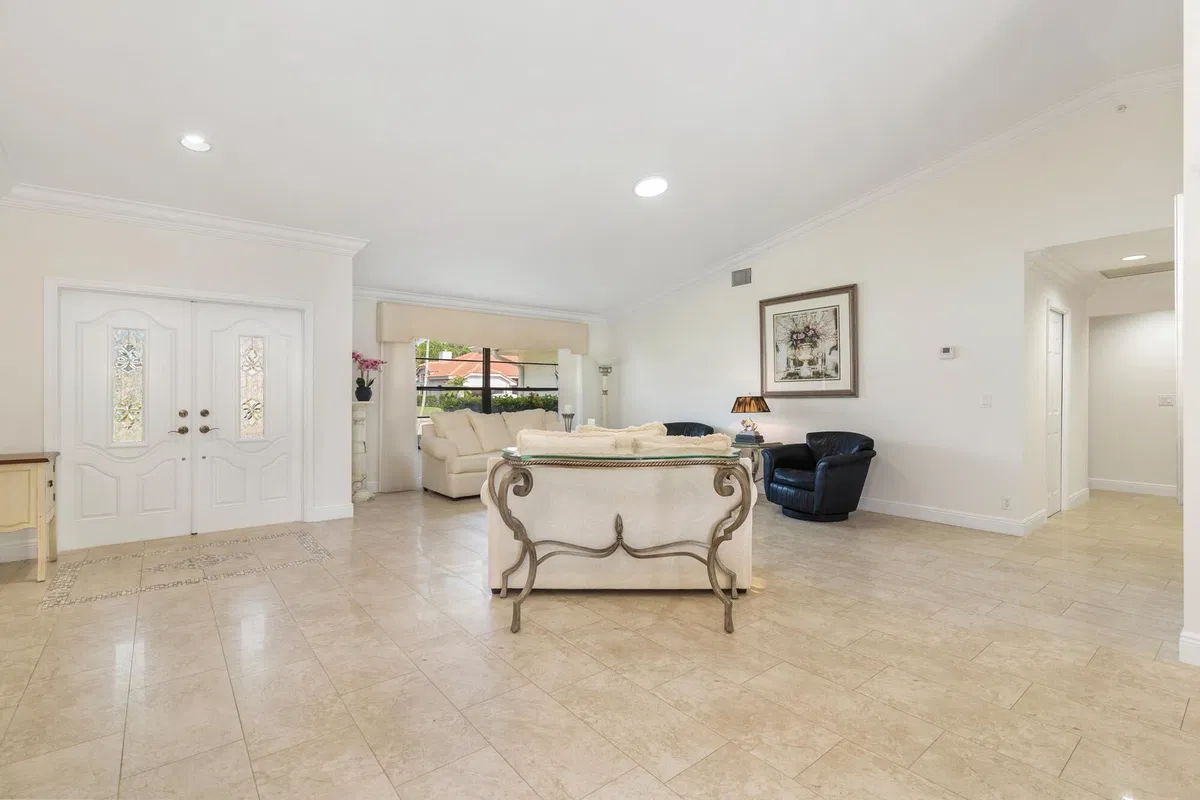  Residence photo 34