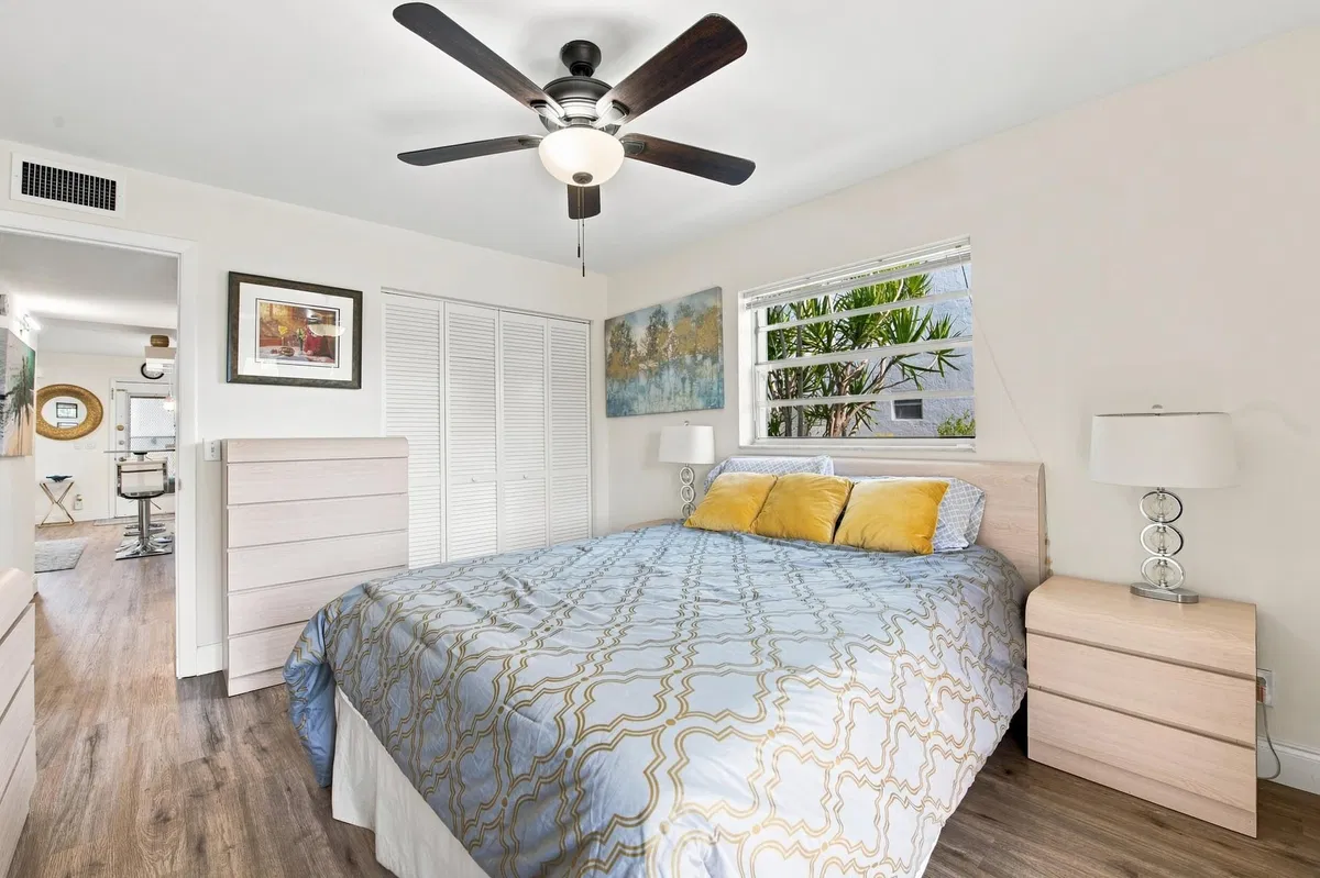 Residence photo 22