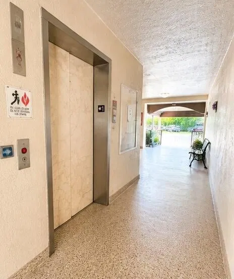  Unit 804 photo 28