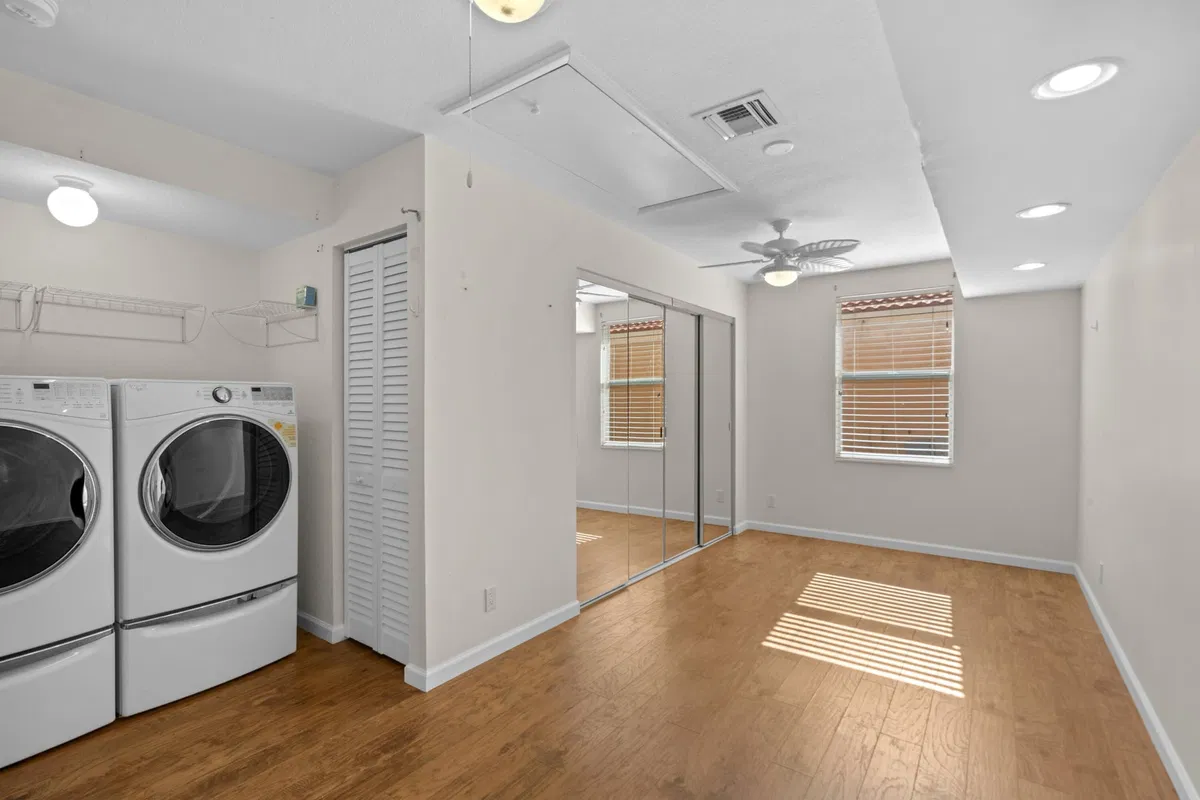 Residence photo 28