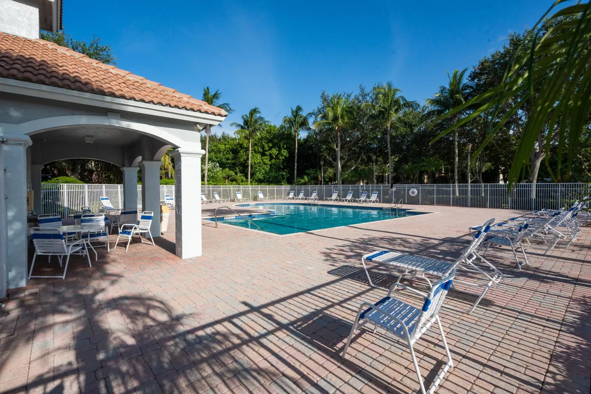 Residence photo 34