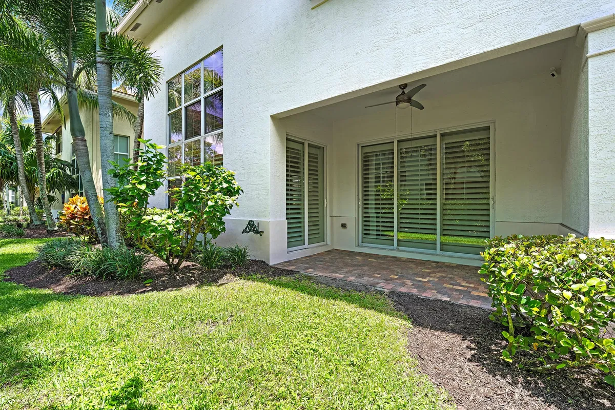  Residence photo 22