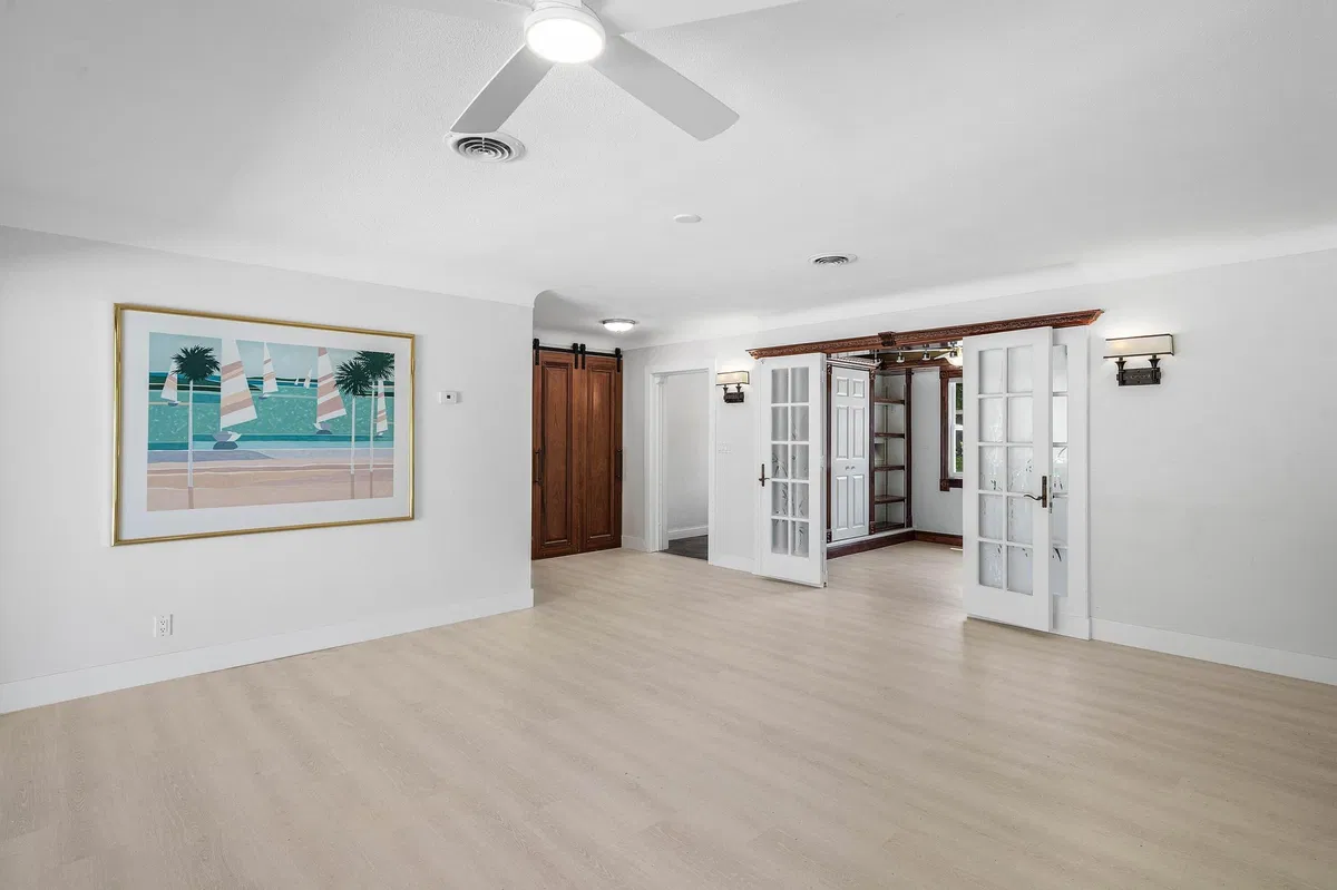 Residence photo 22