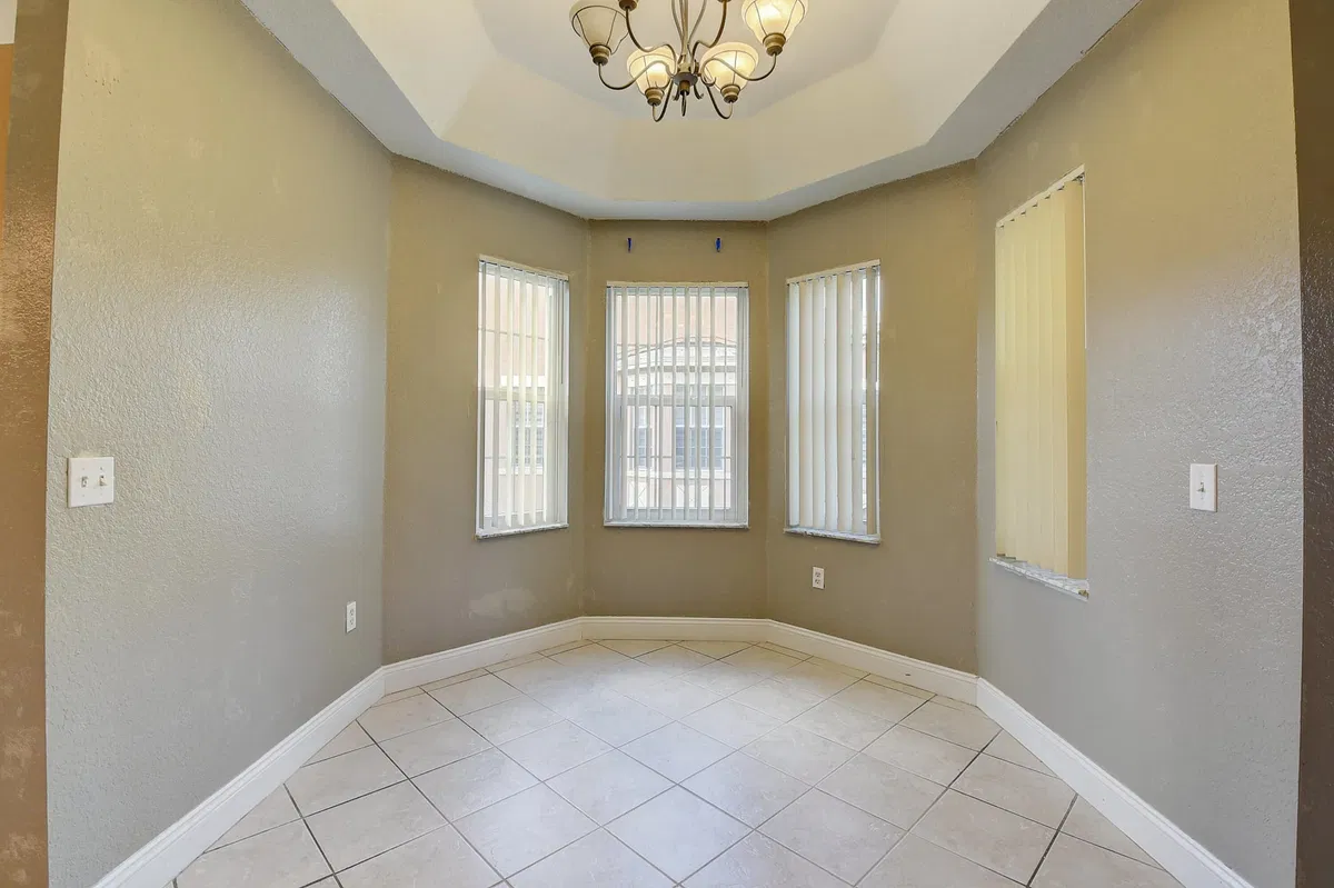  Residence photo 10