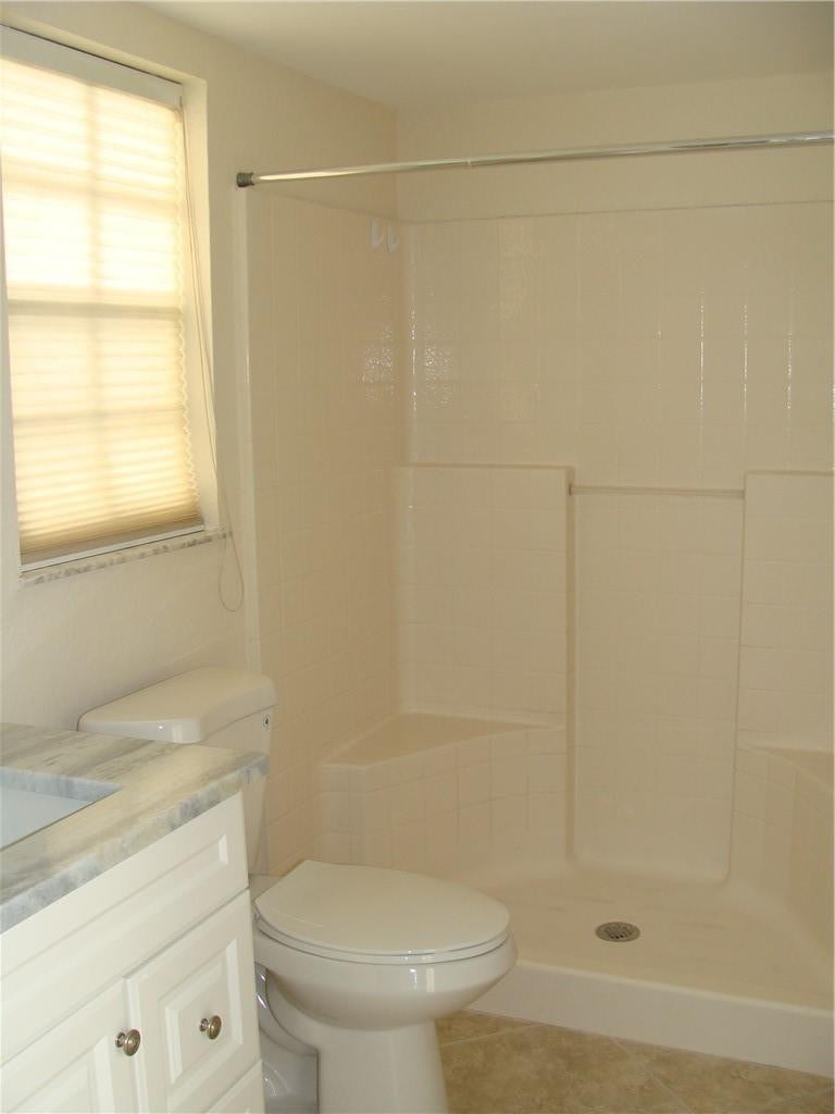 Unit 104W photo 10