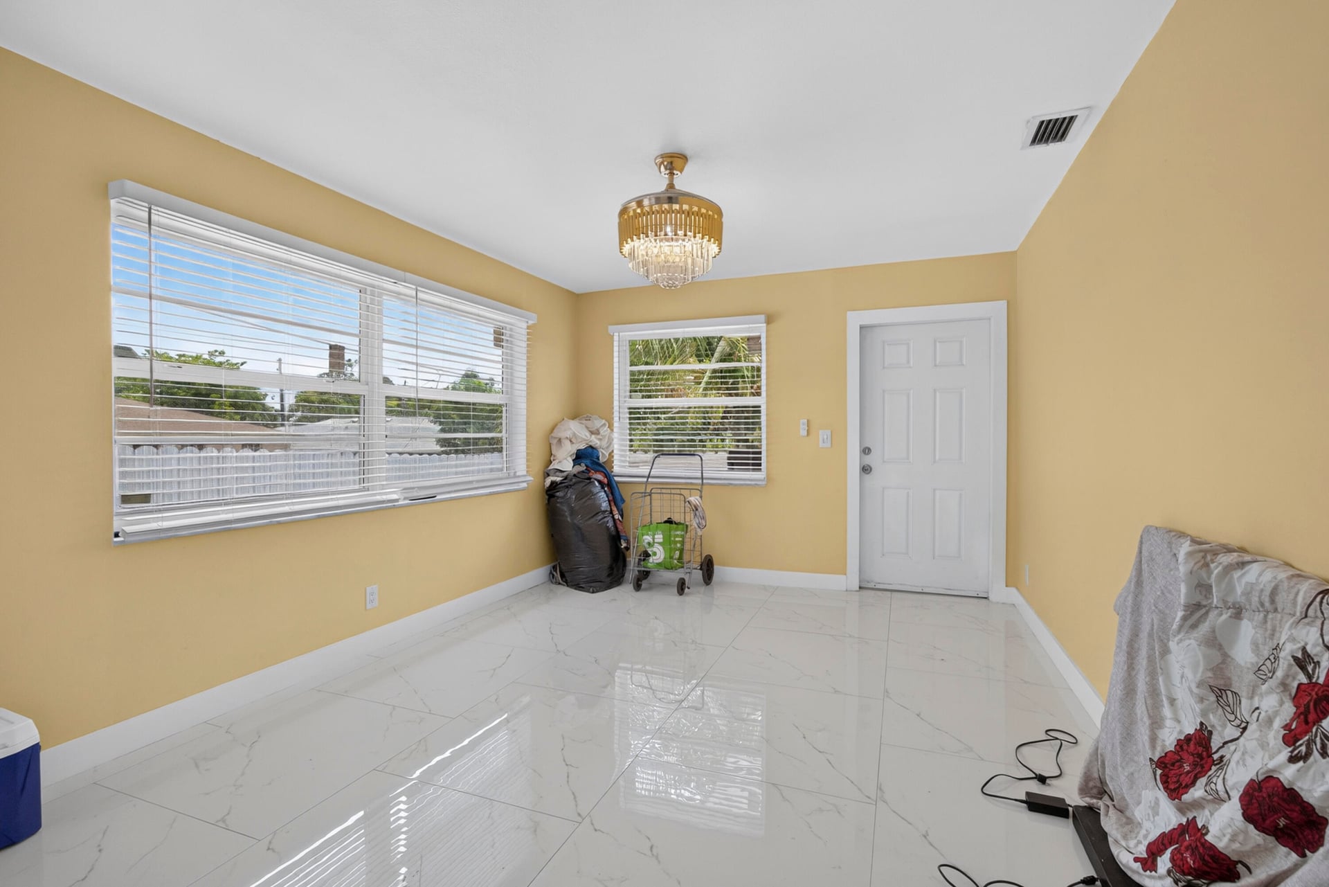  Residence photo 73