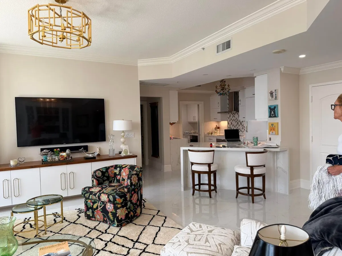 One City Plaza Unit 1508 photo 19