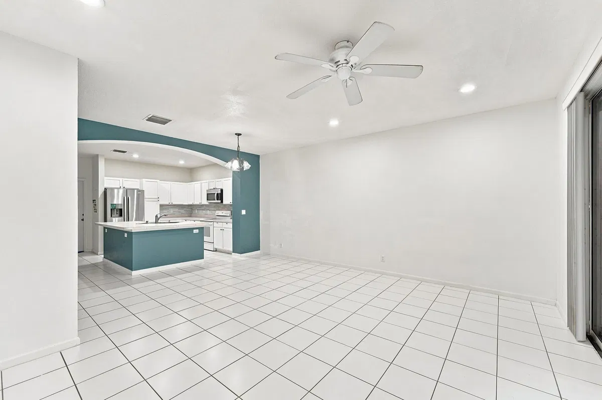 Residence photo 10