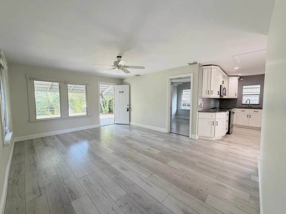 Residence photo 46