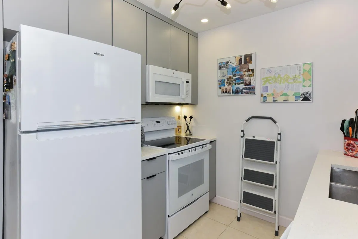 Residence photo 4