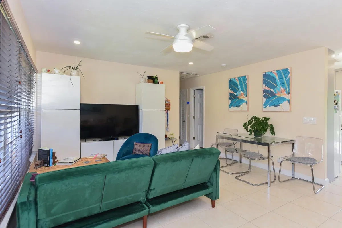Residence photo 10