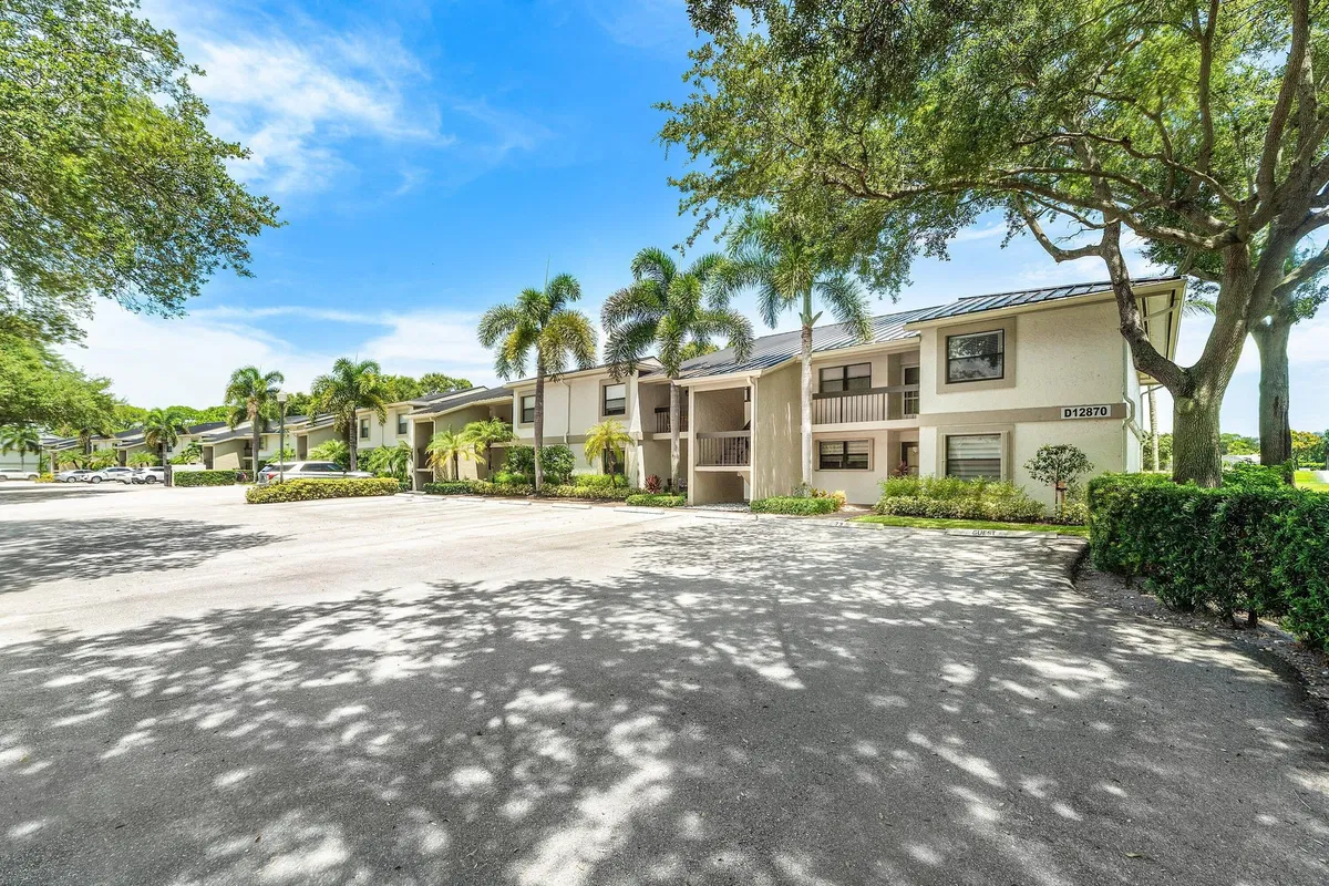 Eastpointe Country Club Unit 106