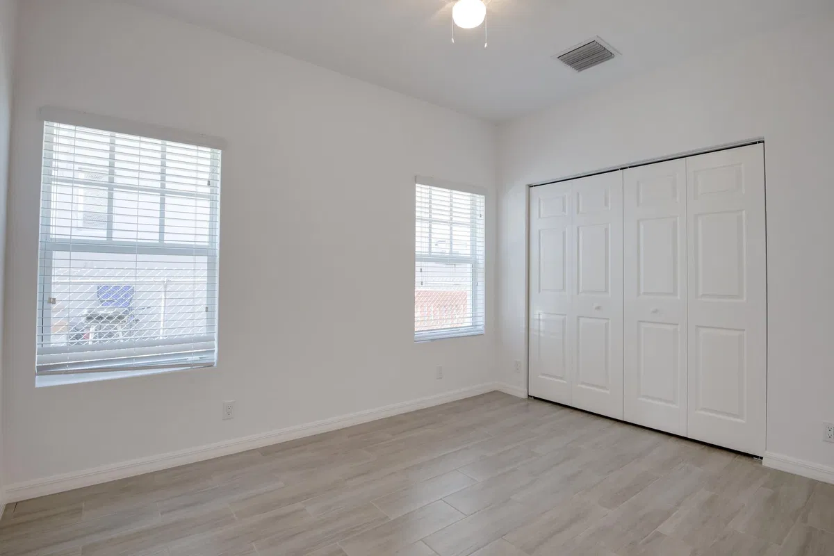Residence photo 10