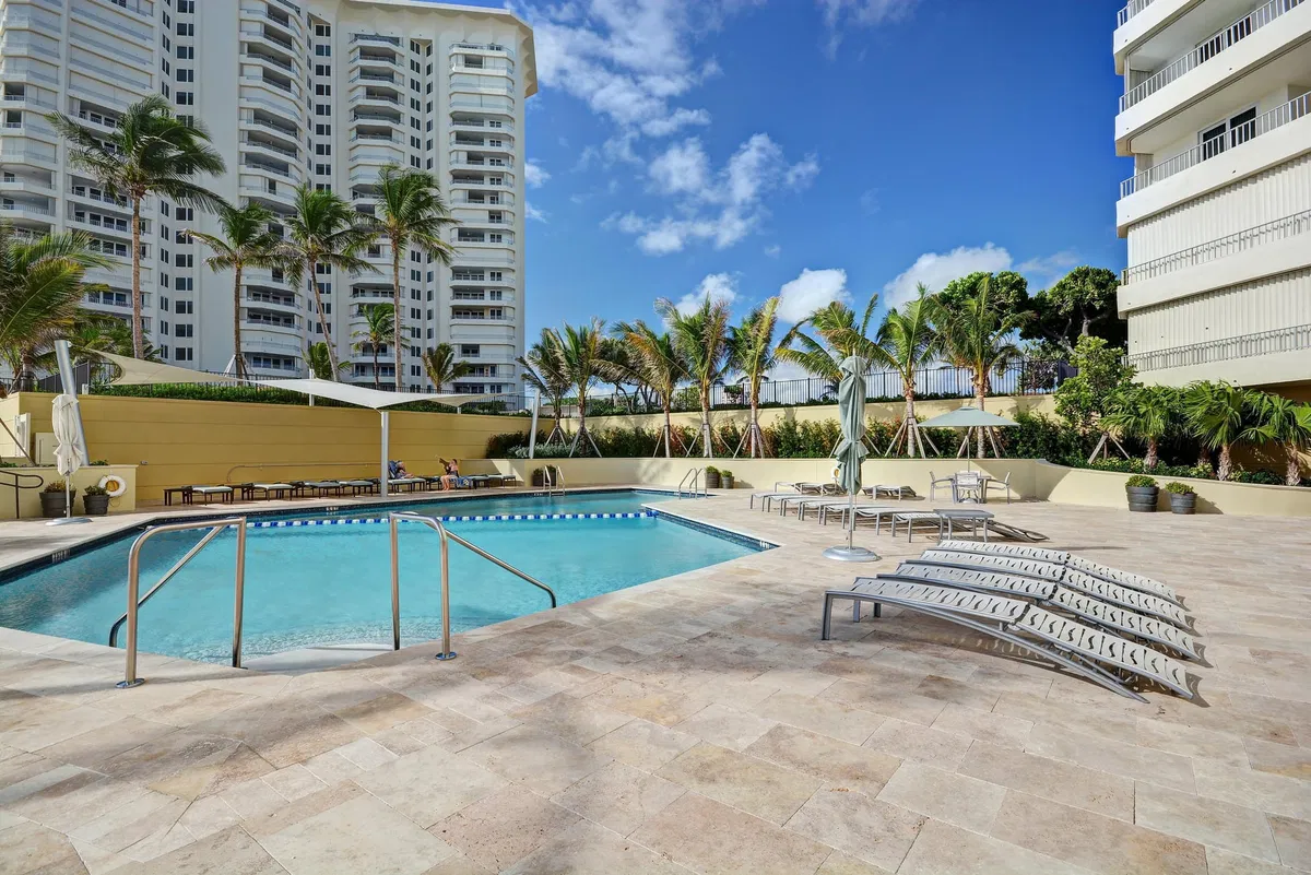 550 S Ocean Boca Unit 2105 photo 10
