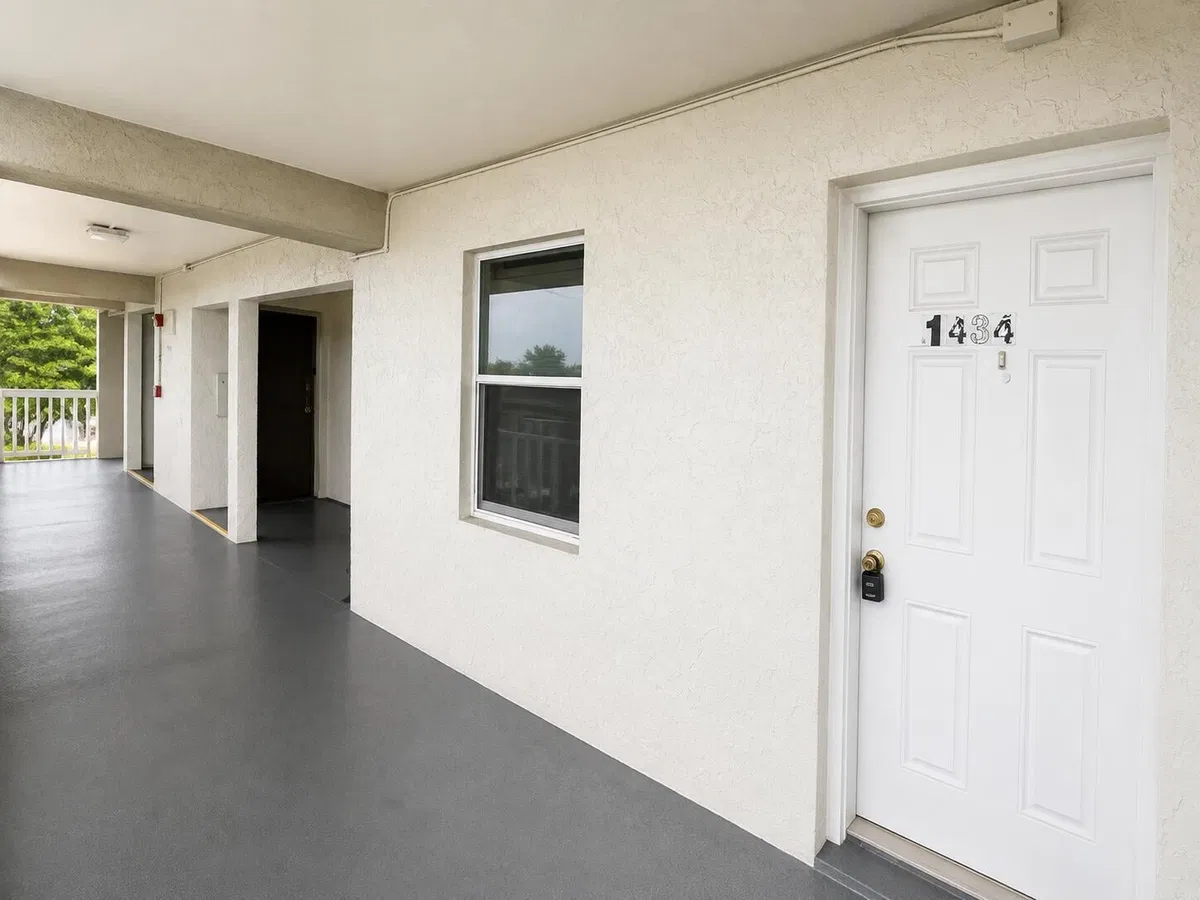 Unit 1434 photo 10