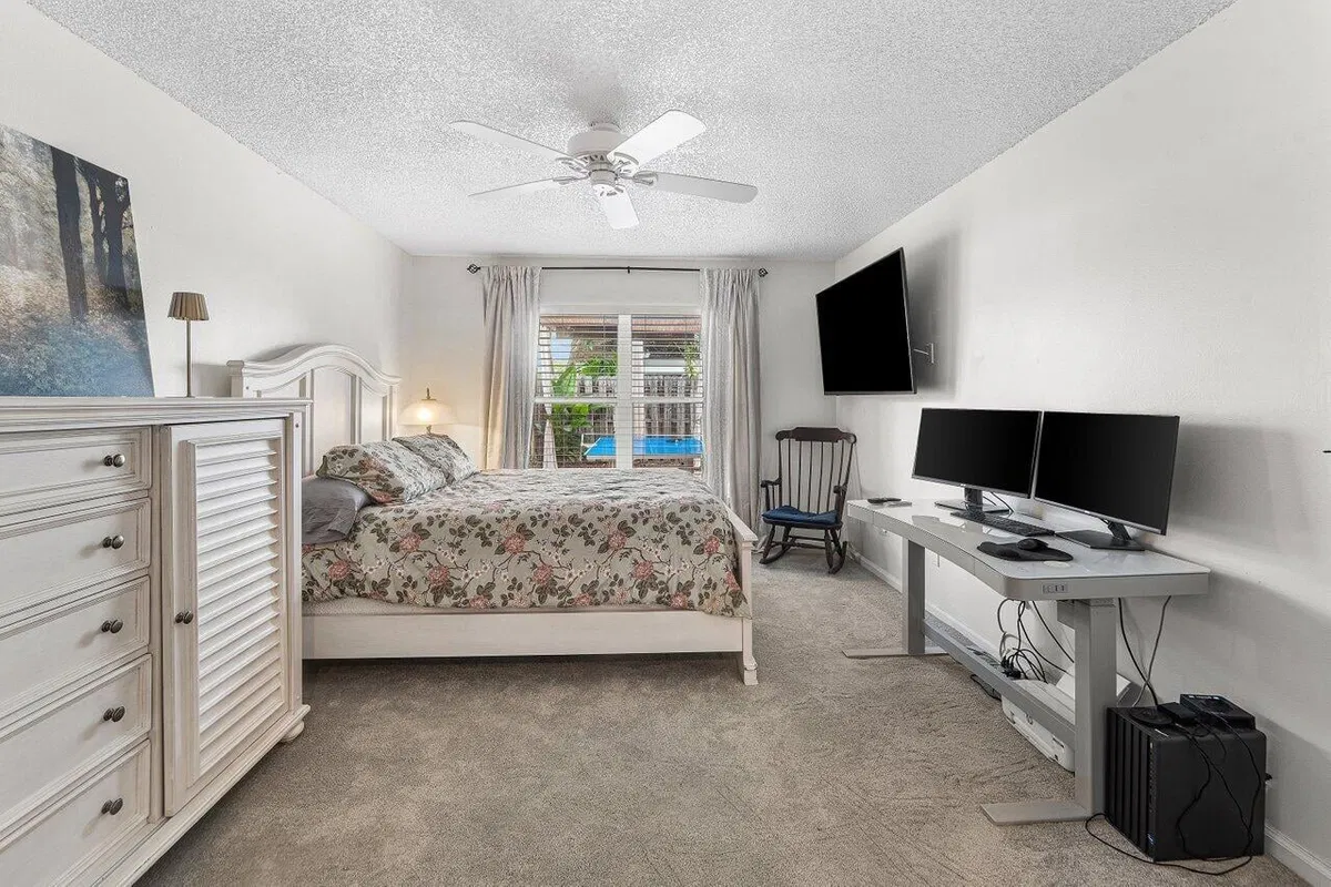  Residence photo 22
