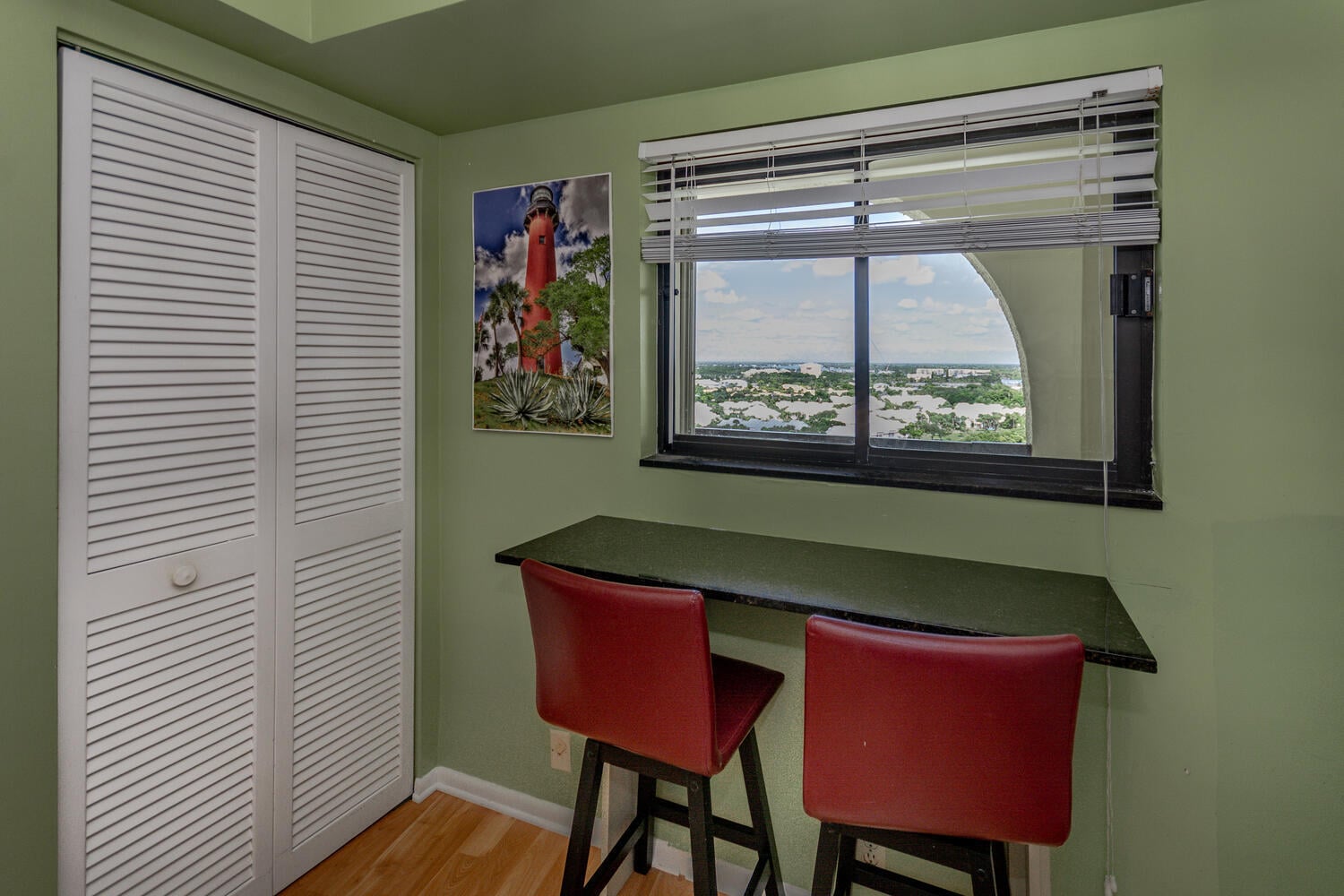 Unit 1405 photo 64