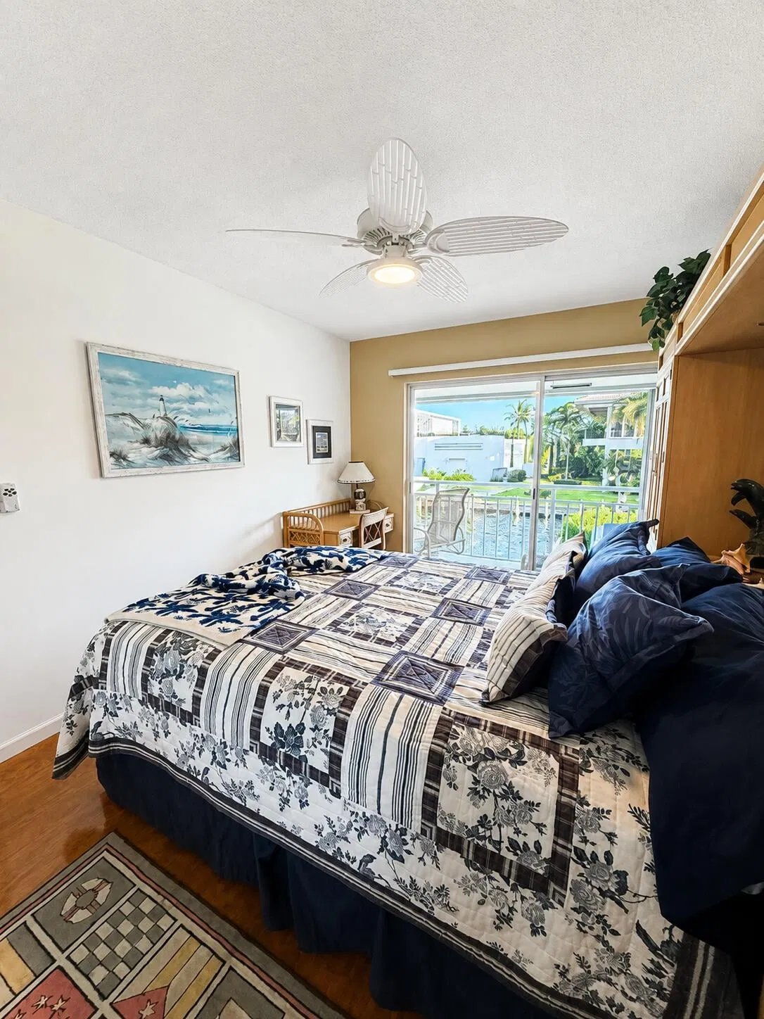 Unit 22 photo 7