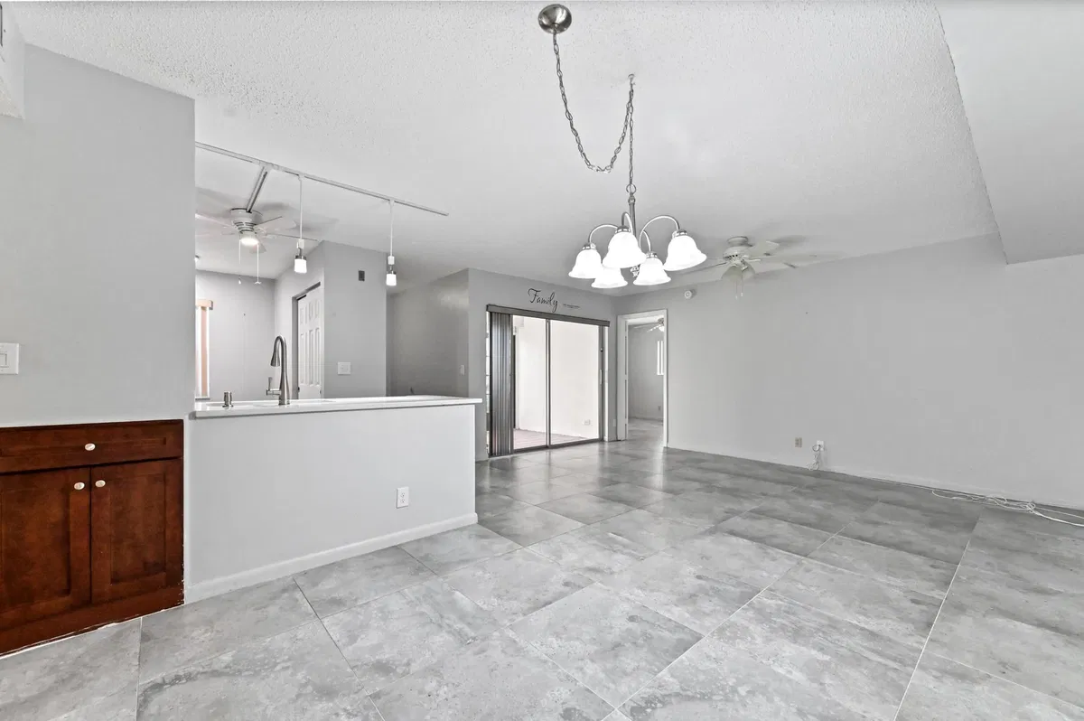 Unit 107 photo 13