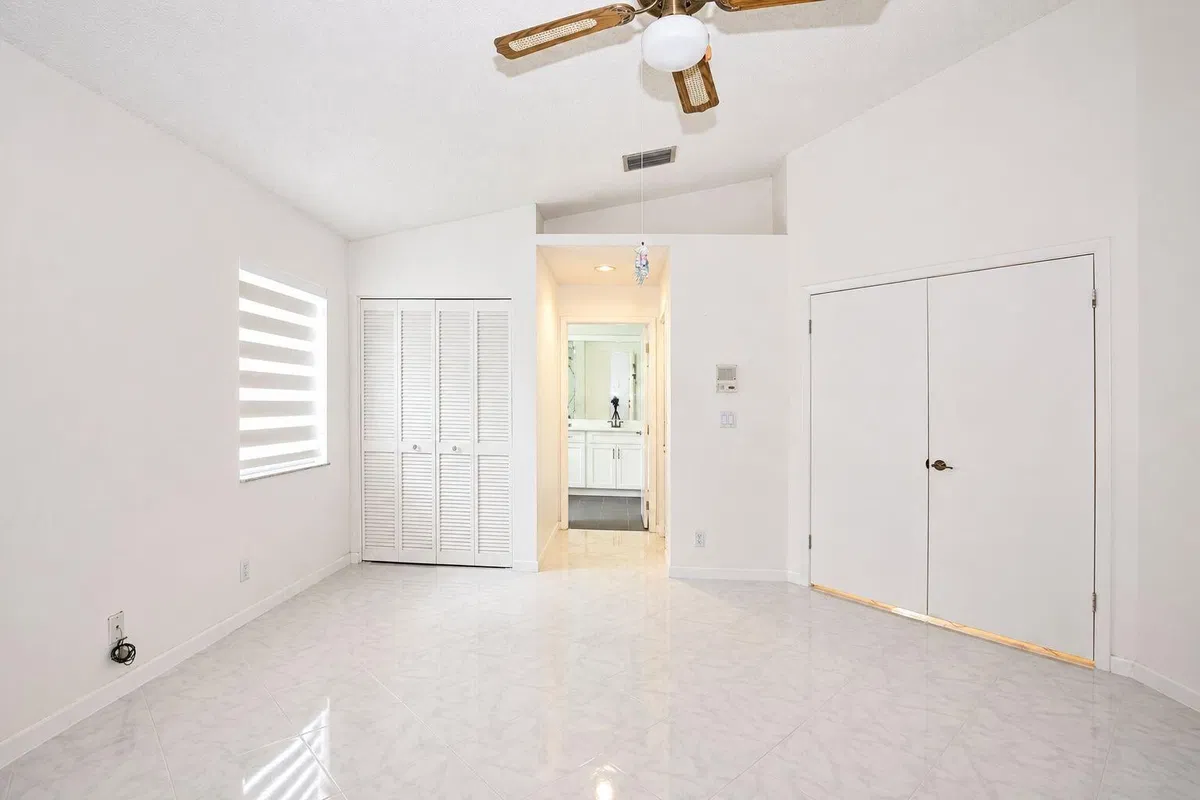 Residence photo 13
