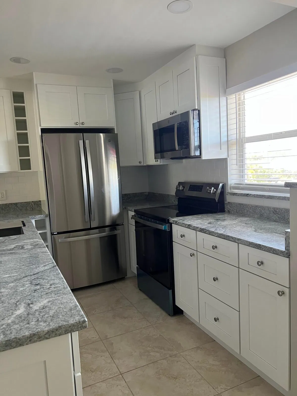 Unit 207 photo 4
