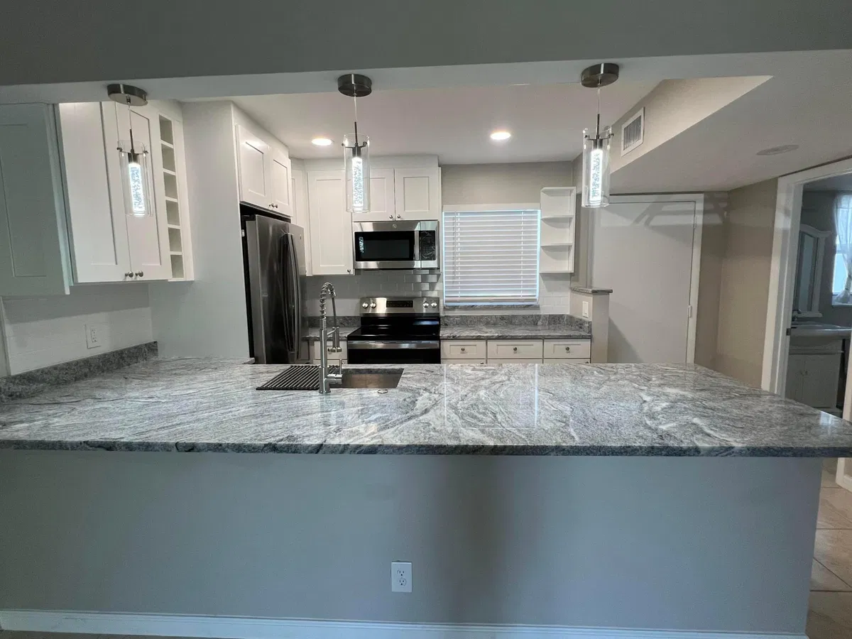 Unit 207 photo 10