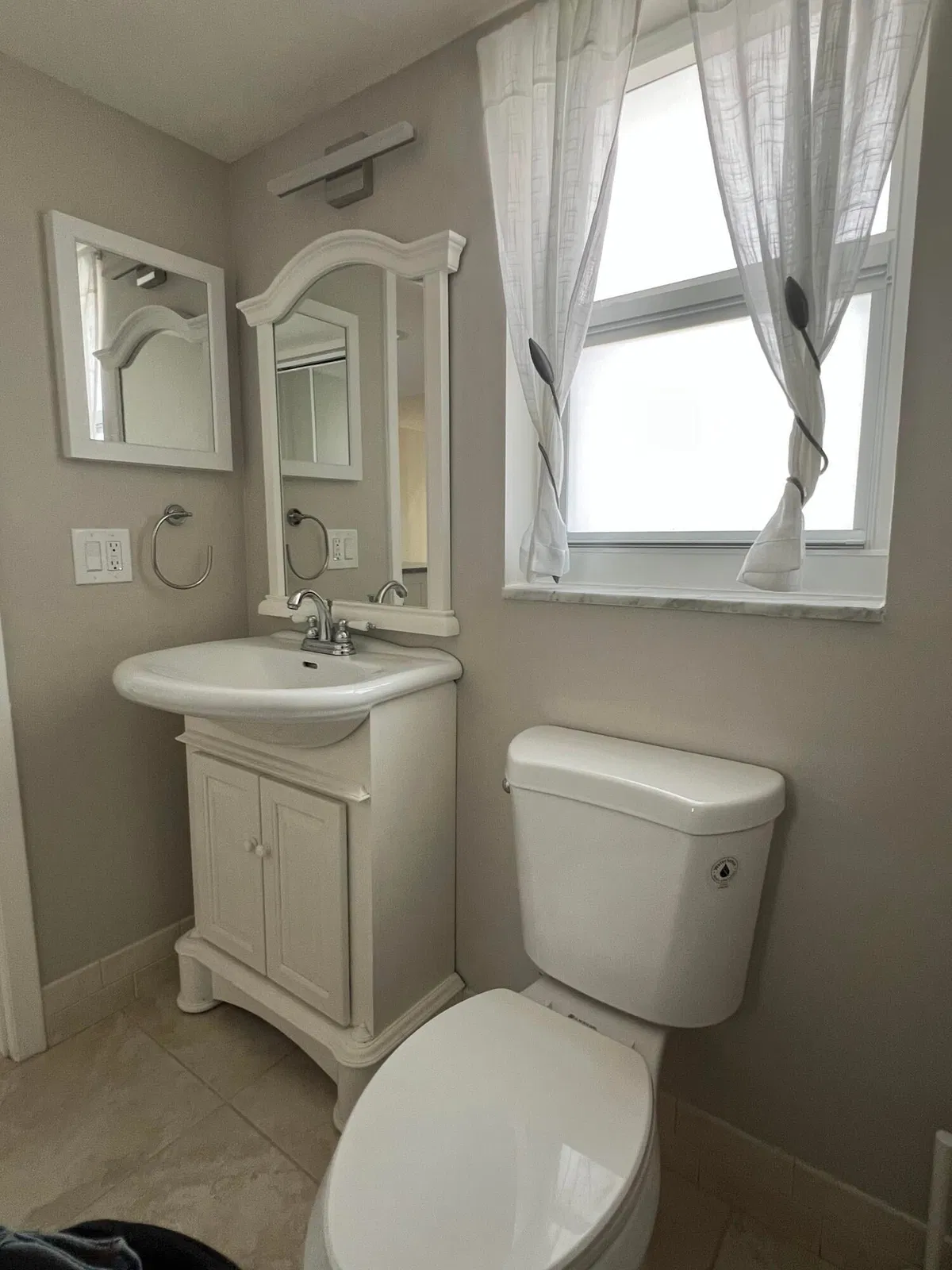 Unit 207 photo 16