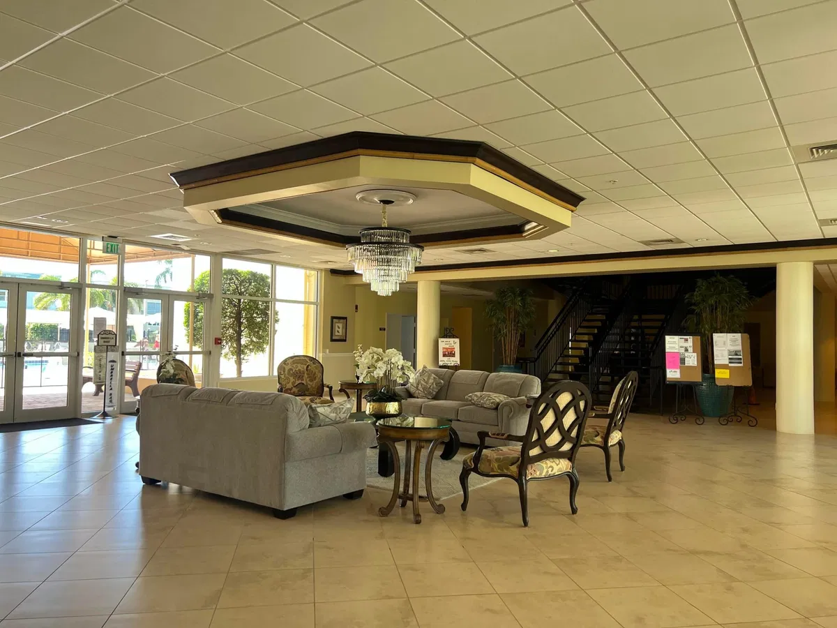 Unit 207 photo 34