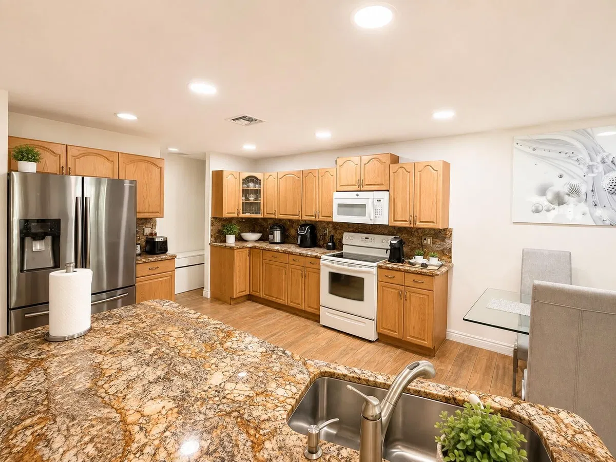 Residence photo 22