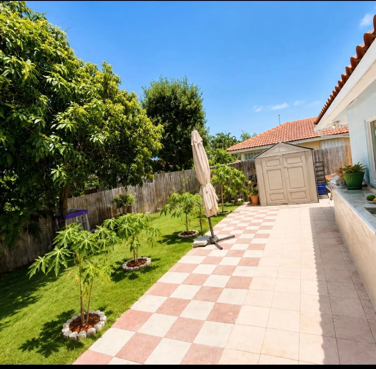 Residence photo 28