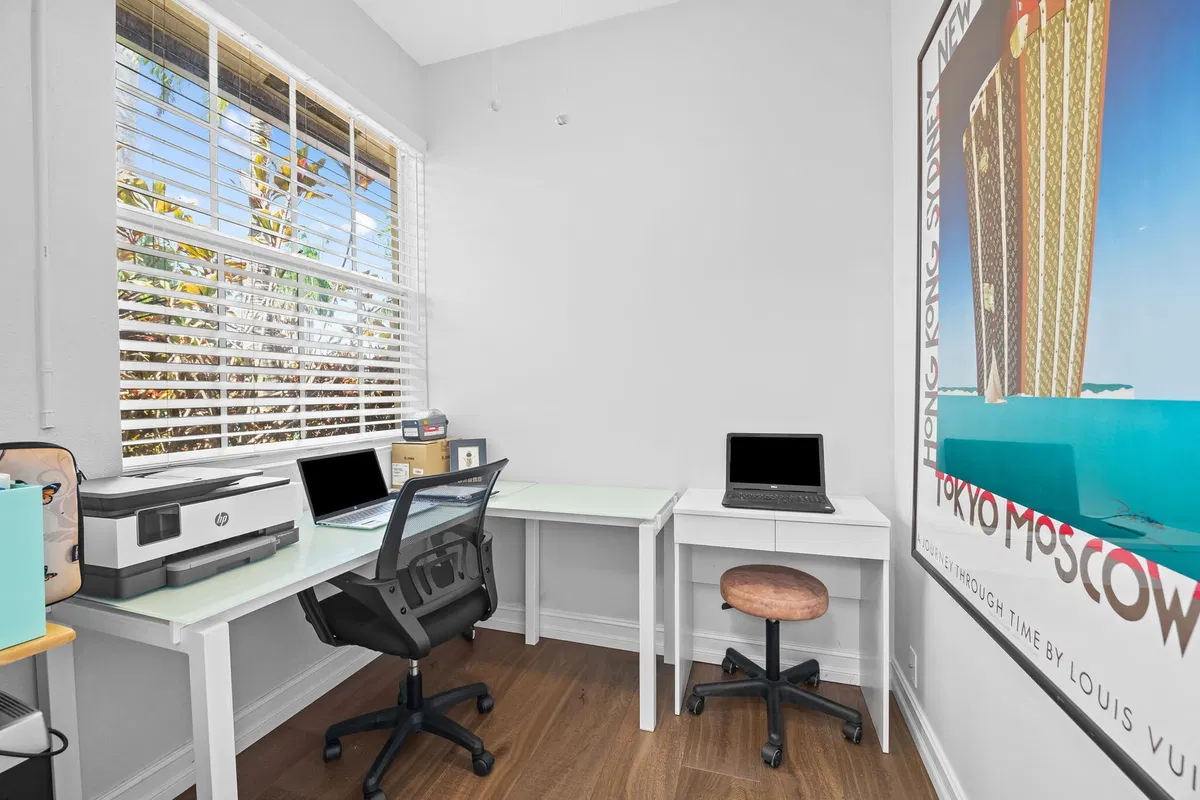  Residence photo 28