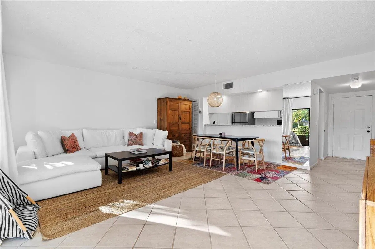 Tennis Lodges Wellington Unit 446 photo 7