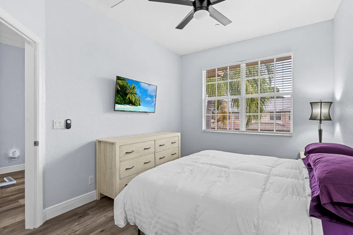 Residence photo 25