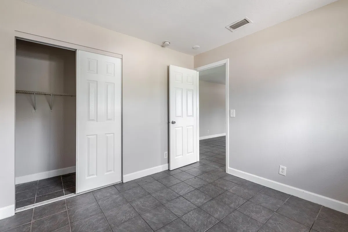 Residence photo 22