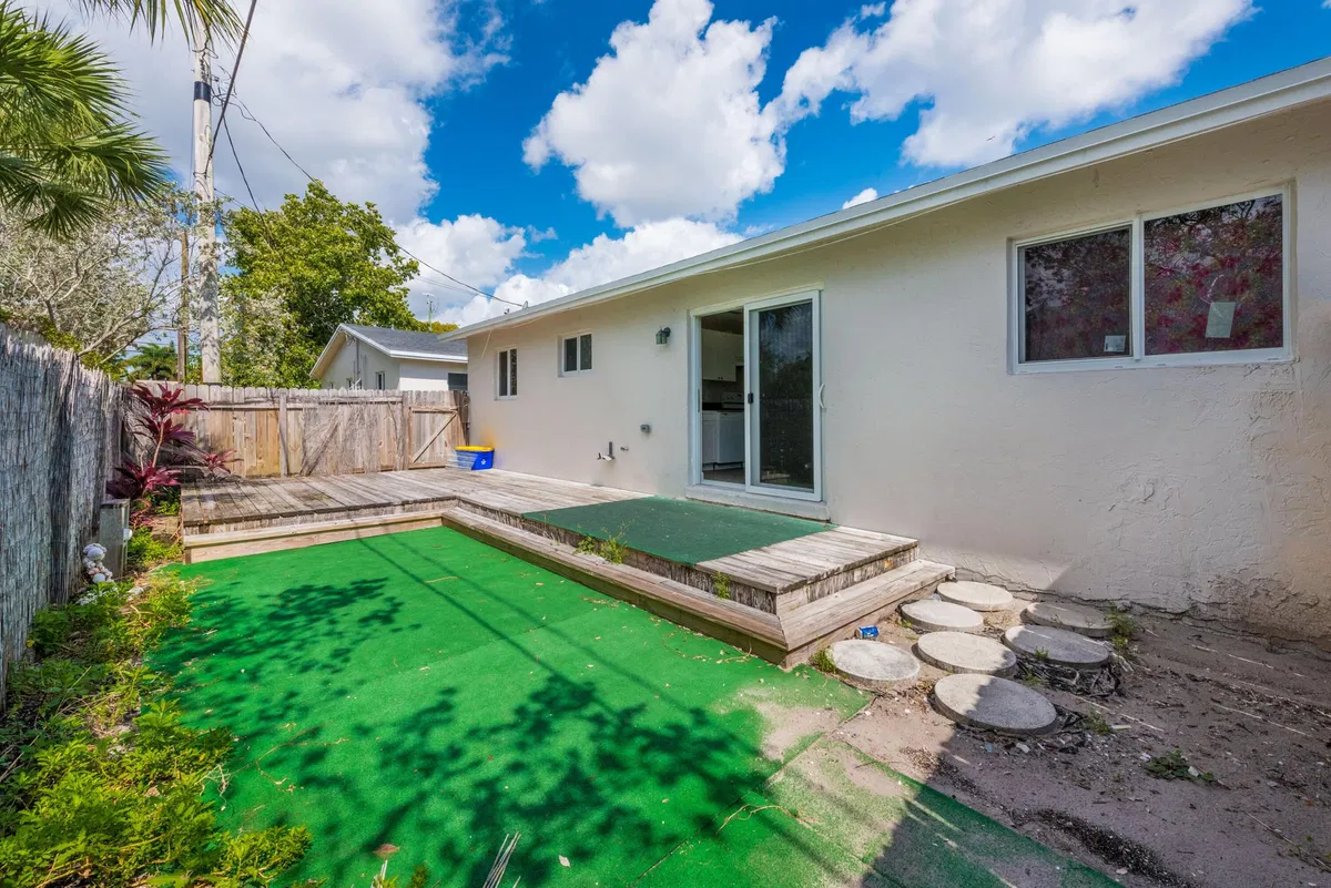 Residence photo 28