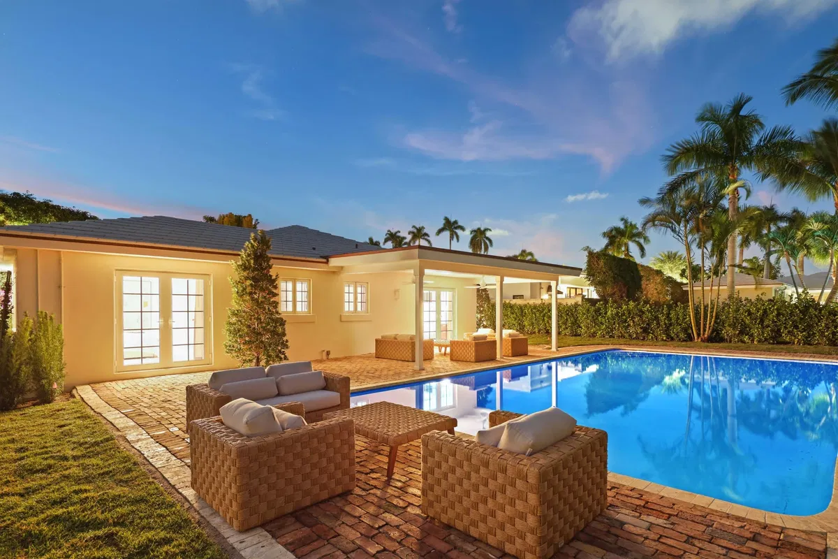 North End Palm Beach Residence photo 37