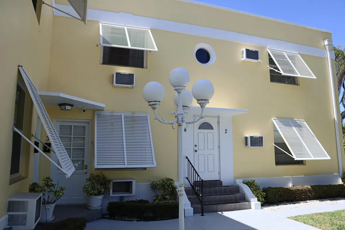 North End Palm Beach Unit 2 photo 13