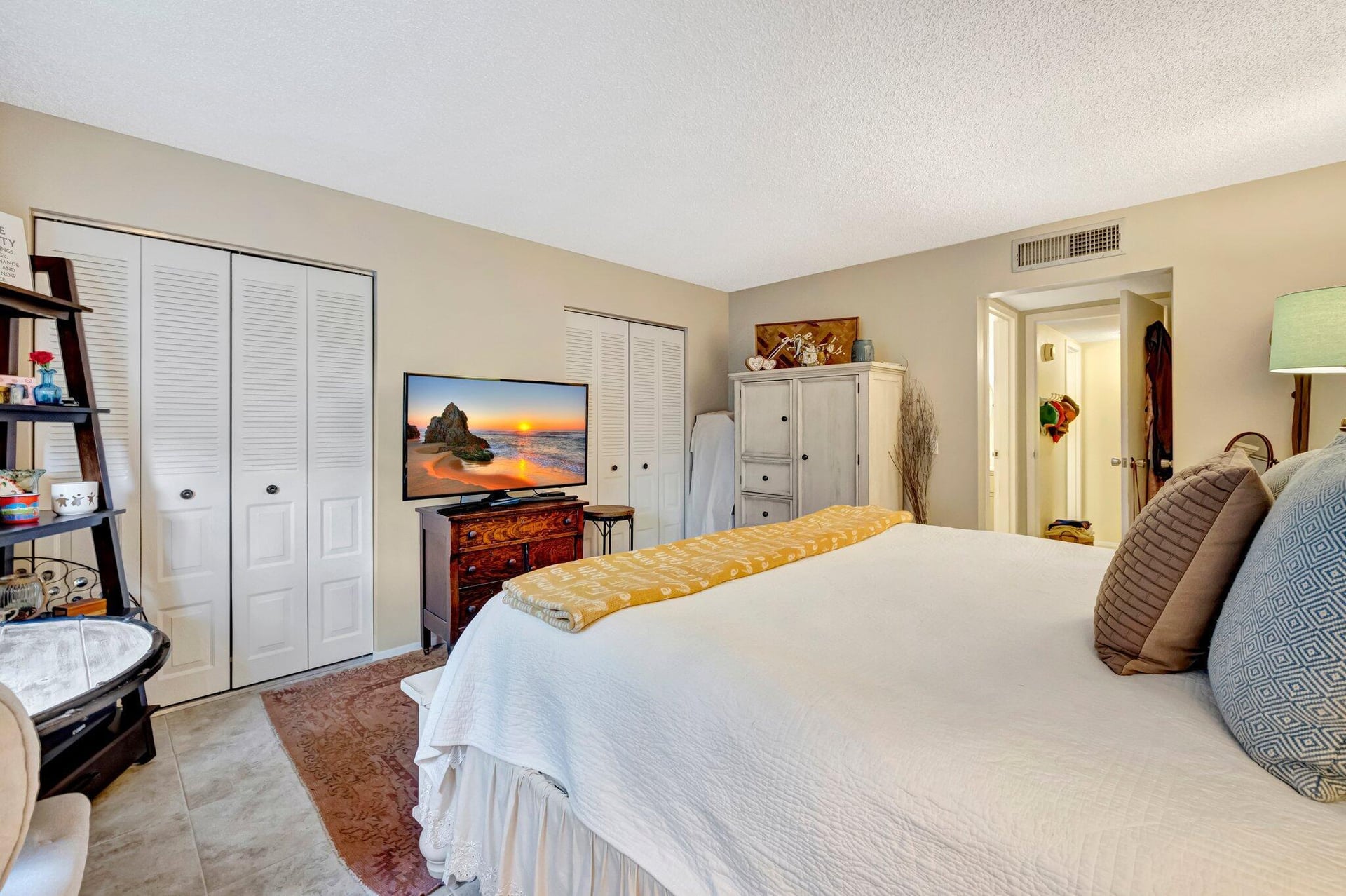Unit 134-5 photo 22
