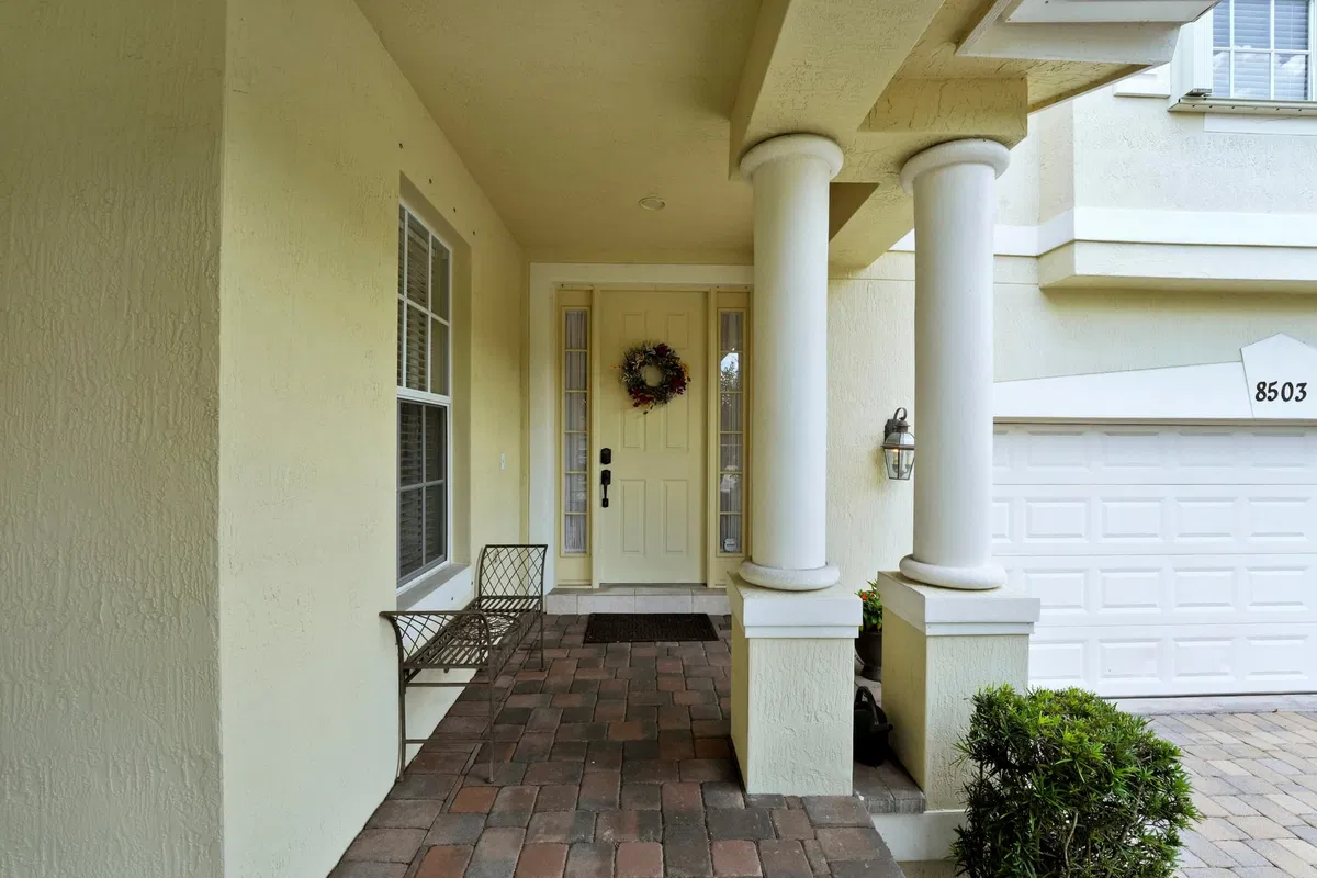 Residence photo 34