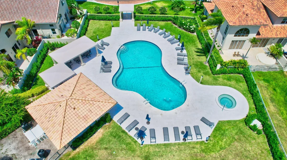 Residence photo 10