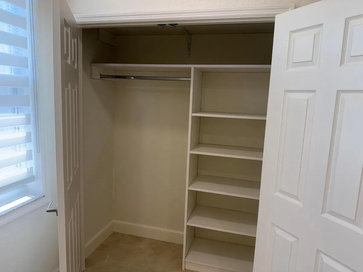 Residence photo 16